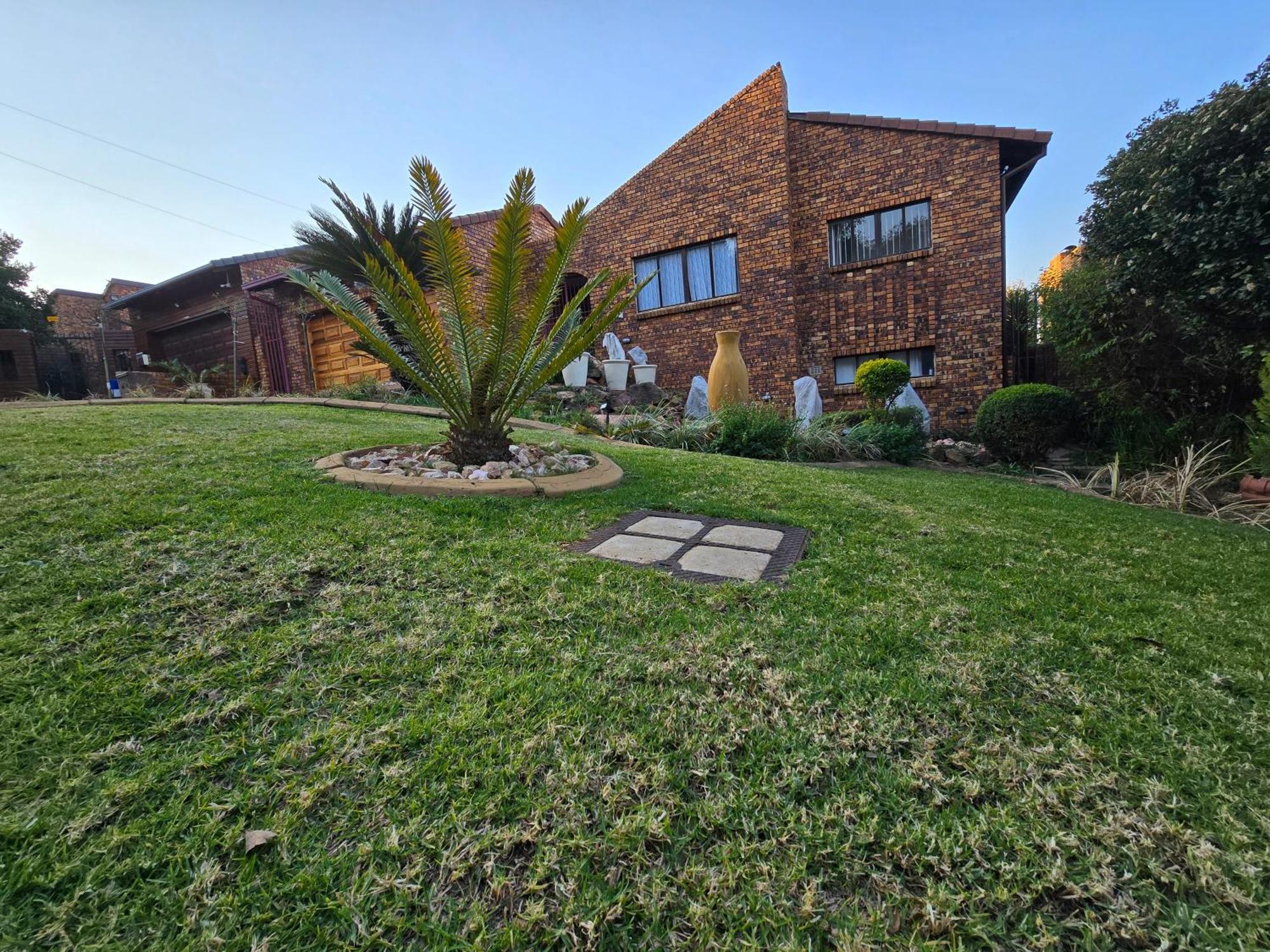 180 Degrees View On The Kloof Villa Randburg Exterior photo